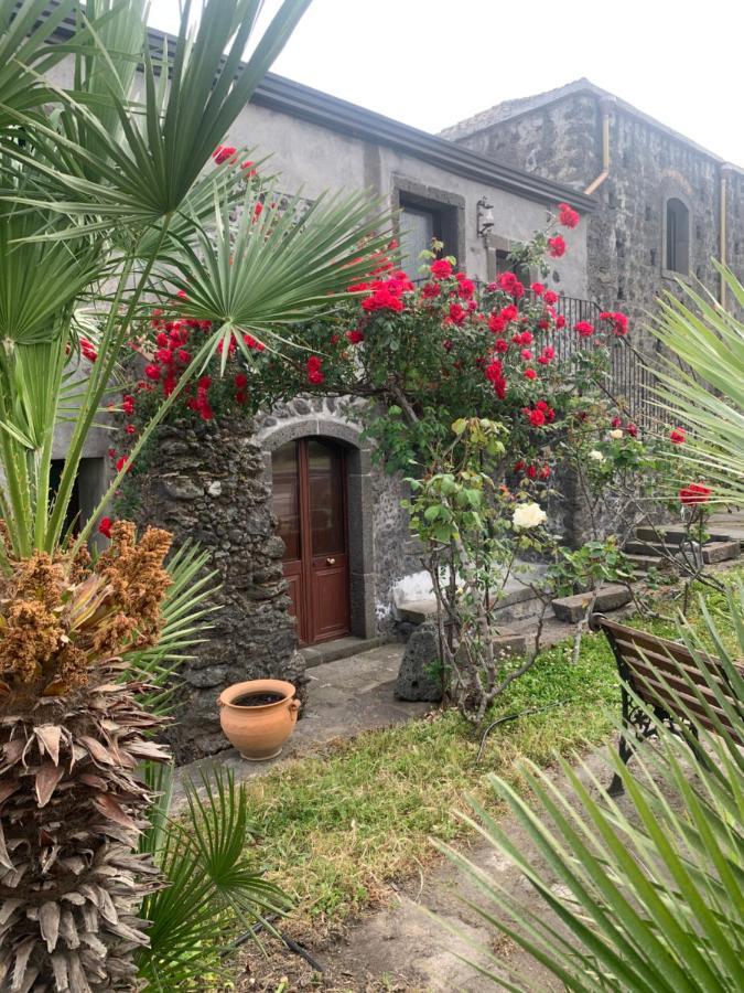 Villa Alessio - Case Vacanza Con Piscina Sull'Etna Puntalazzo 外观 照片