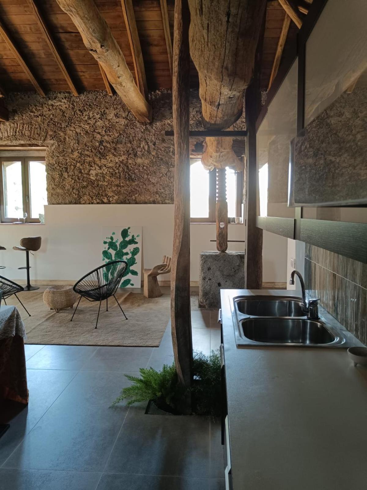 Villa Alessio - Case Vacanza Con Piscina Sull'Etna Puntalazzo 外观 照片