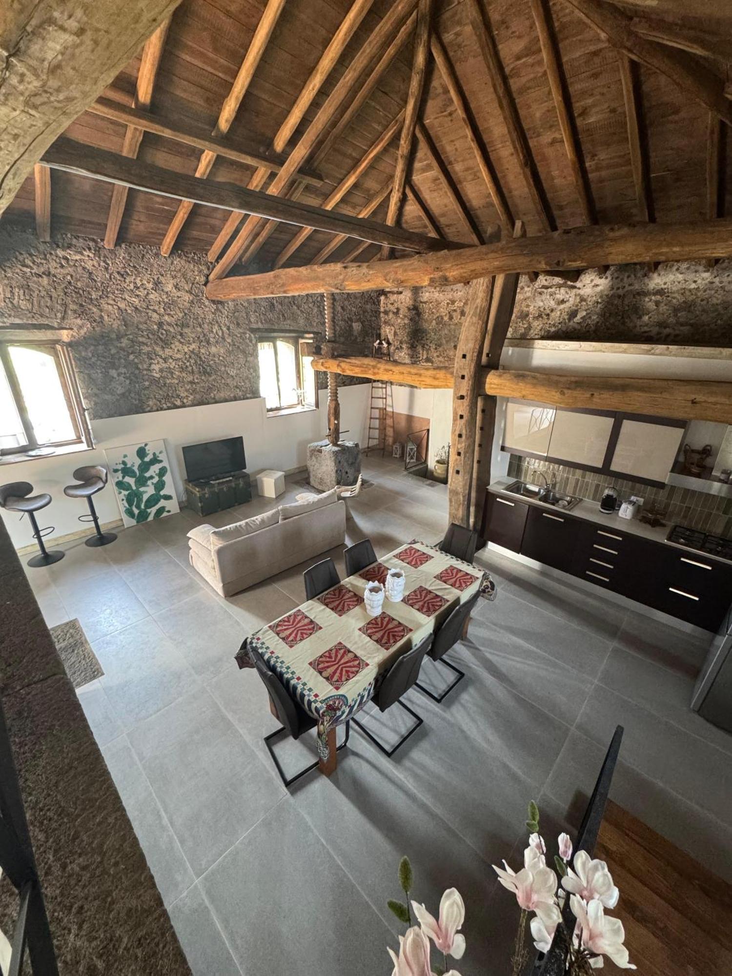 Villa Alessio - Case Vacanza Con Piscina Sull'Etna Puntalazzo 外观 照片